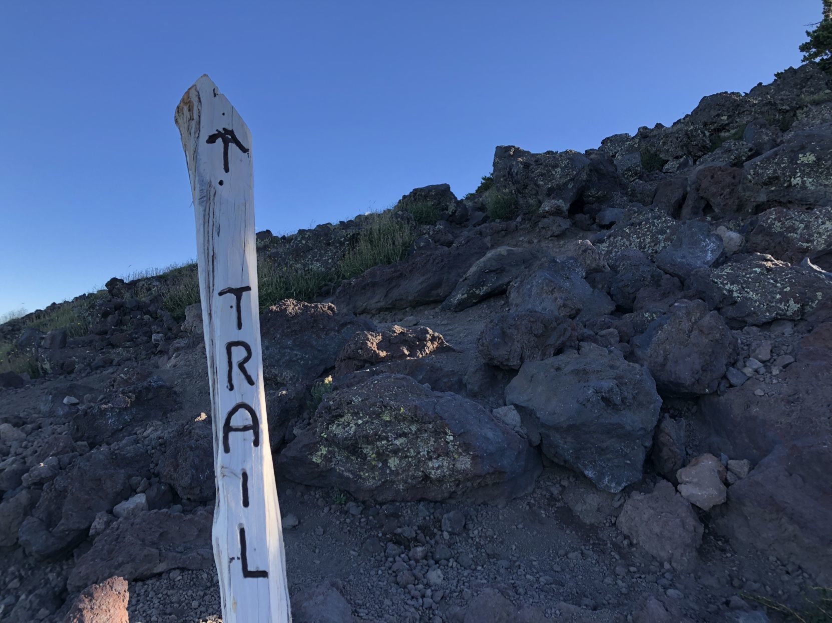 hump poles